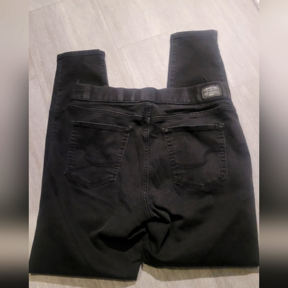 Levi- Women's Jeans - Pull On Skinny